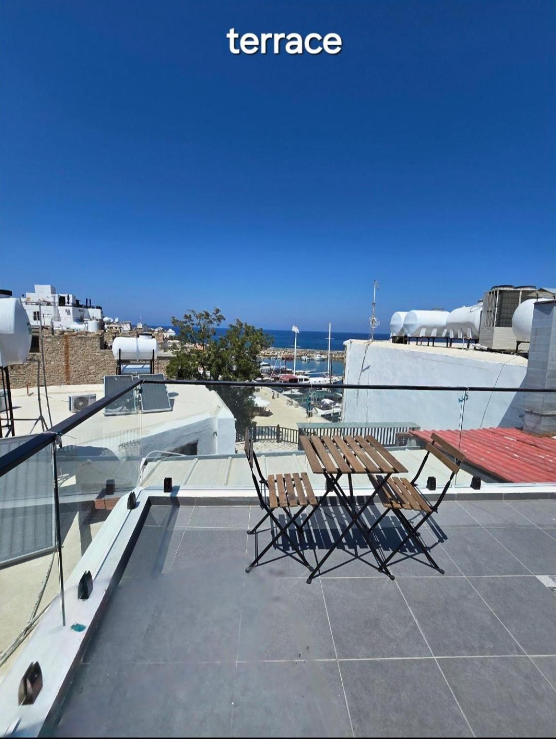 קיירניה Cyprus Harbour Suites מראה חיצוני תמונה