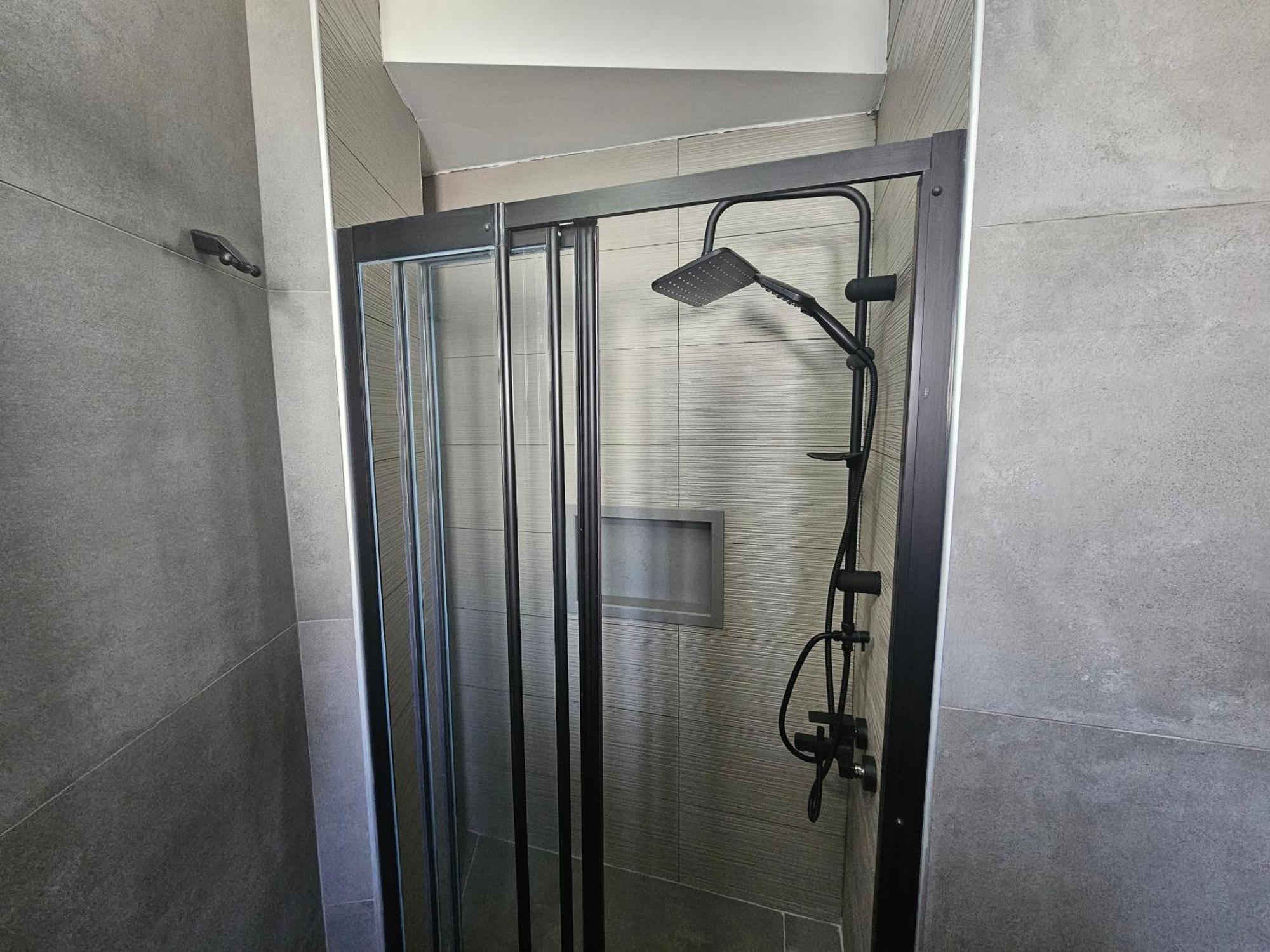 קיירניה Cyprus Harbour Suites מראה חיצוני תמונה