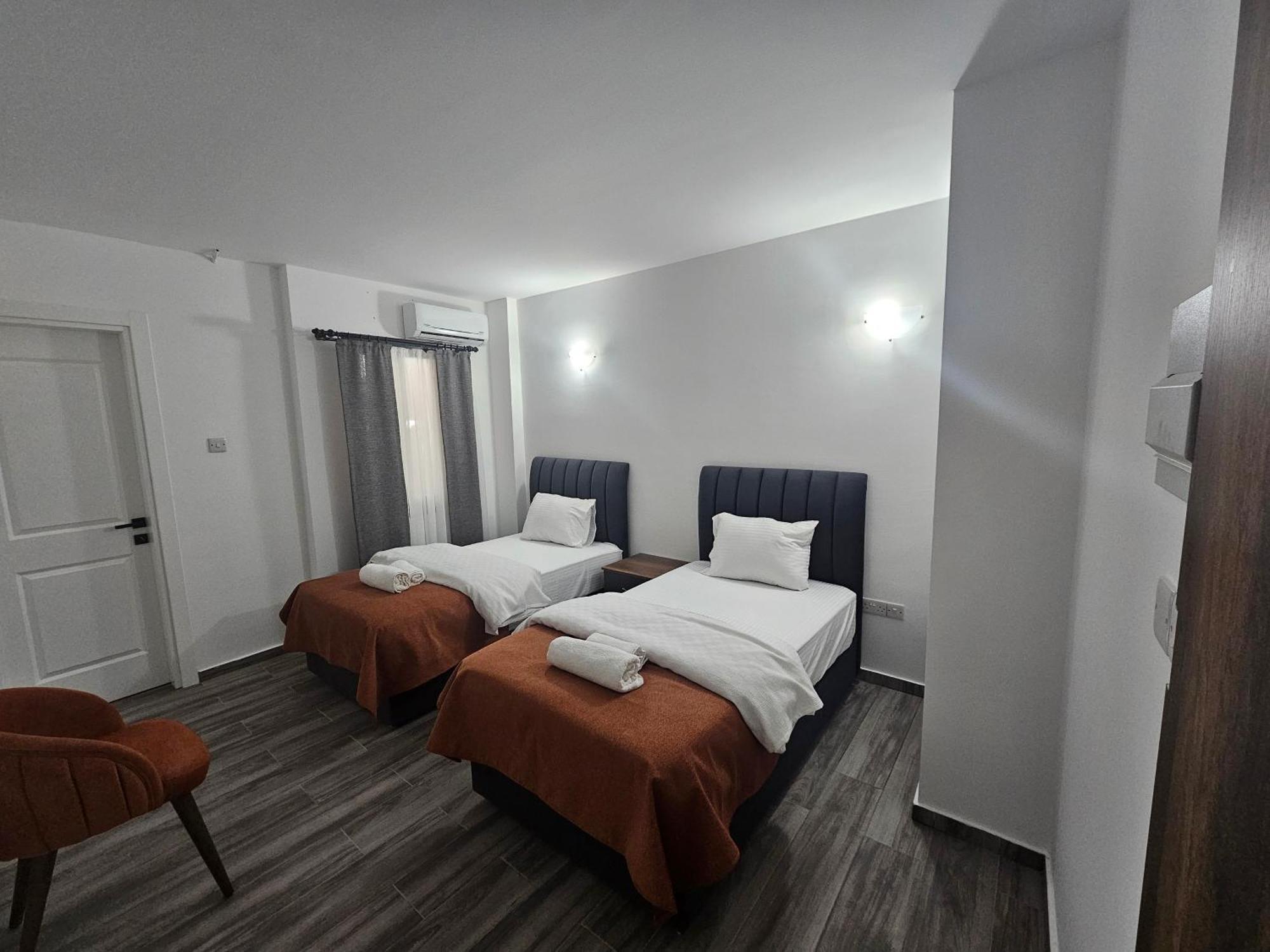 קיירניה Cyprus Harbour Suites מראה חיצוני תמונה